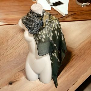 Norte Peacock Scarf